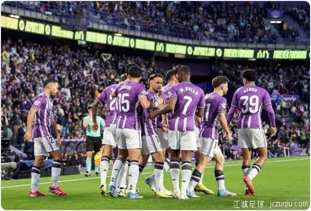拉菲尼亚破门 巴萨2-1逆转副班长先赛领先皇马7分